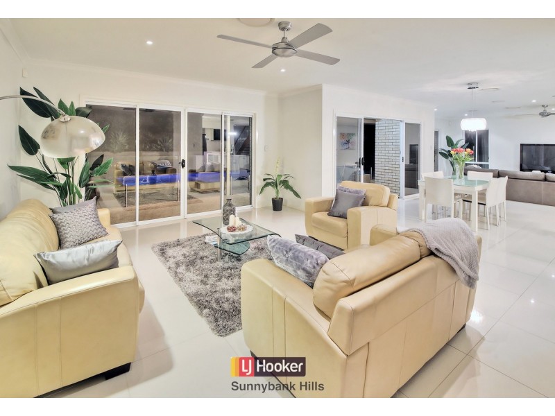 13 Ngairi Close, Eight Mile Plains QLD 4113