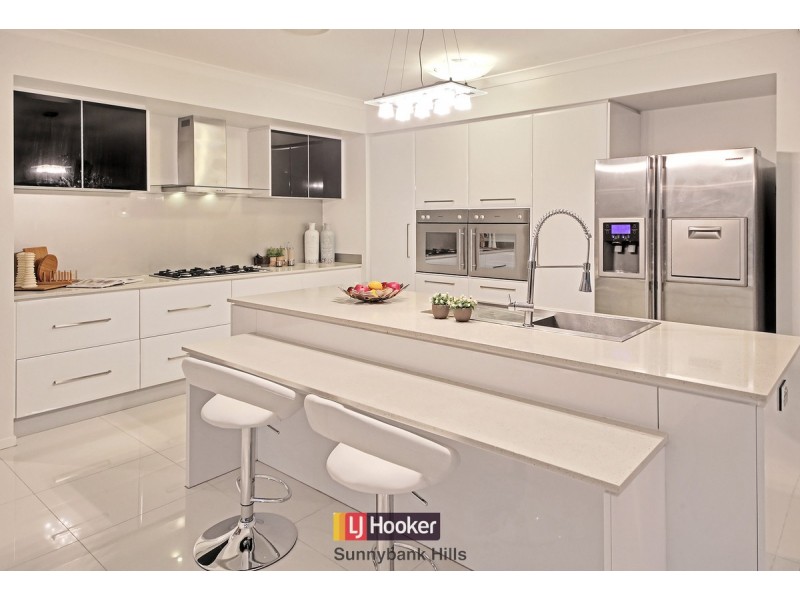 13 Ngairi Close, Eight Mile Plains QLD 4113