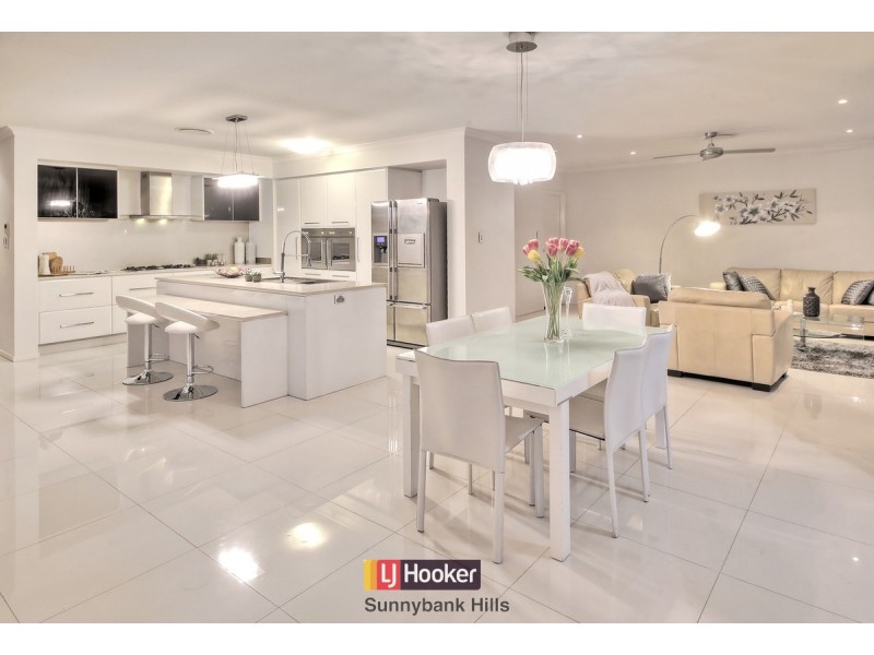 13 Ngairi Close, Eight Mile Plains QLD 4113