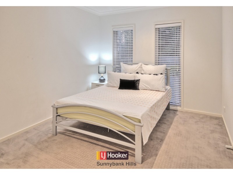 13 Ngairi Close, Eight Mile Plains QLD 4113