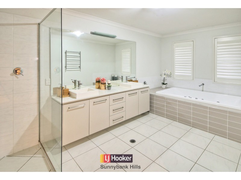 13 Ngairi Close, Eight Mile Plains QLD 4113