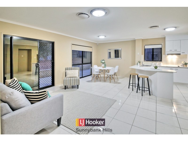 24 Avonlea Place, Eight Mile Plains QLD 4113