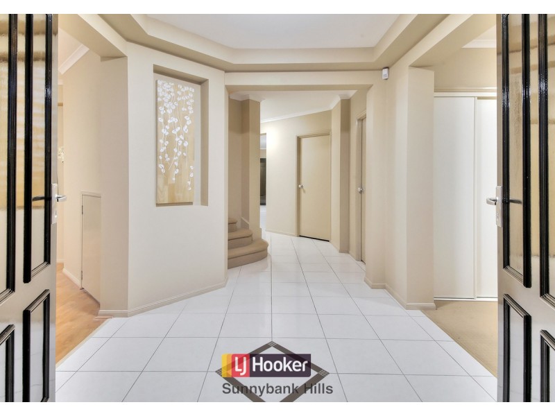 24 Avonlea Place, Eight Mile Plains QLD 4113