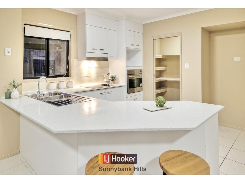 24 Avonlea Place, Eight Mile Plains QLD 4113