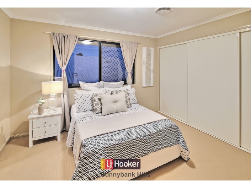 24 Avonlea Place, Eight Mile Plains QLD 4113