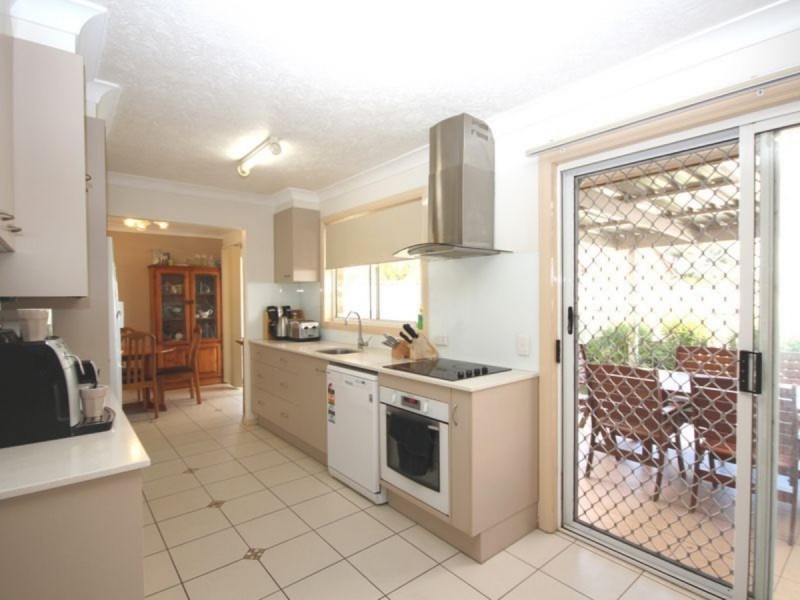 7 Orania Crescent, Calamvale QLD 4116