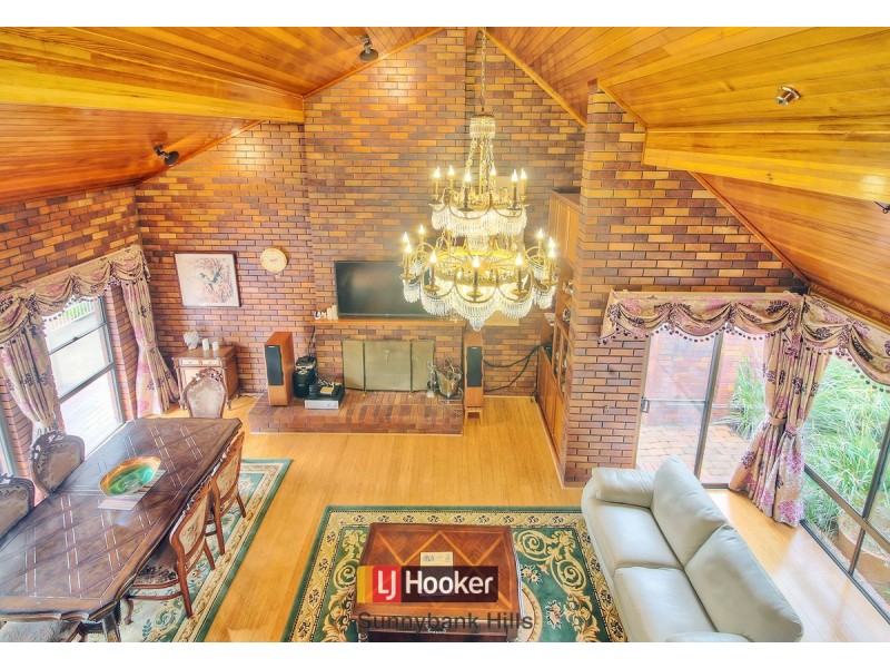 28 Faringdon Street, Robertson QLD 4109