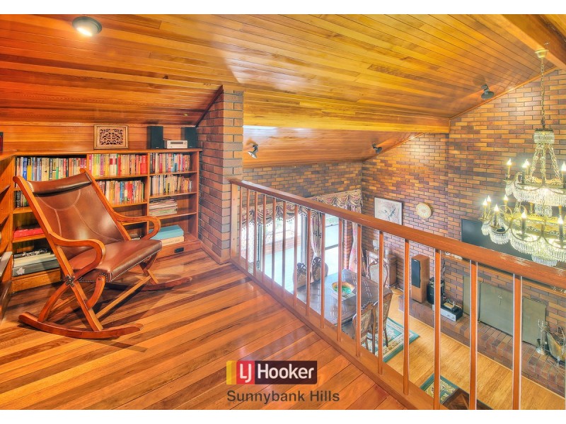 28 Faringdon Street, Robertson QLD 4109