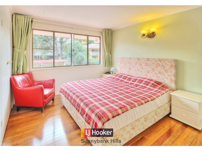 28 Faringdon Street, Robertson QLD 4109