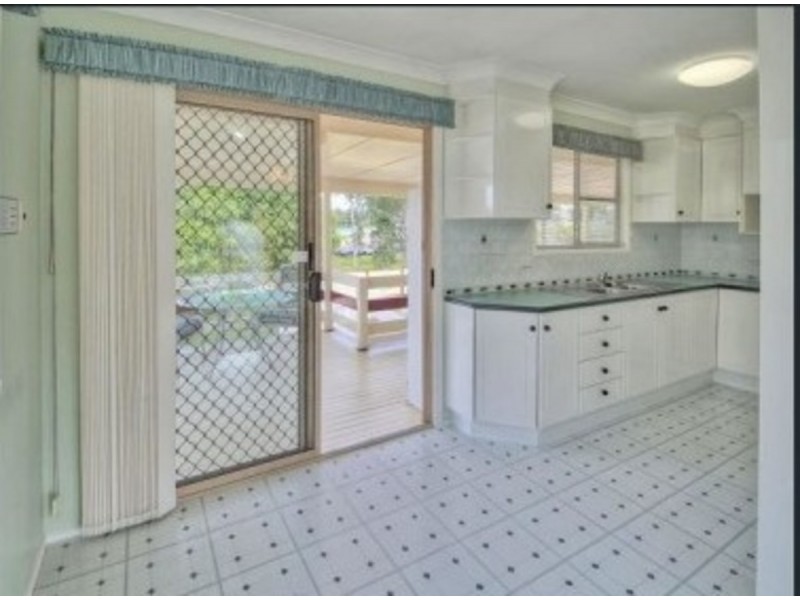 9 Rowan Street, Slacks Creek QLD 4127