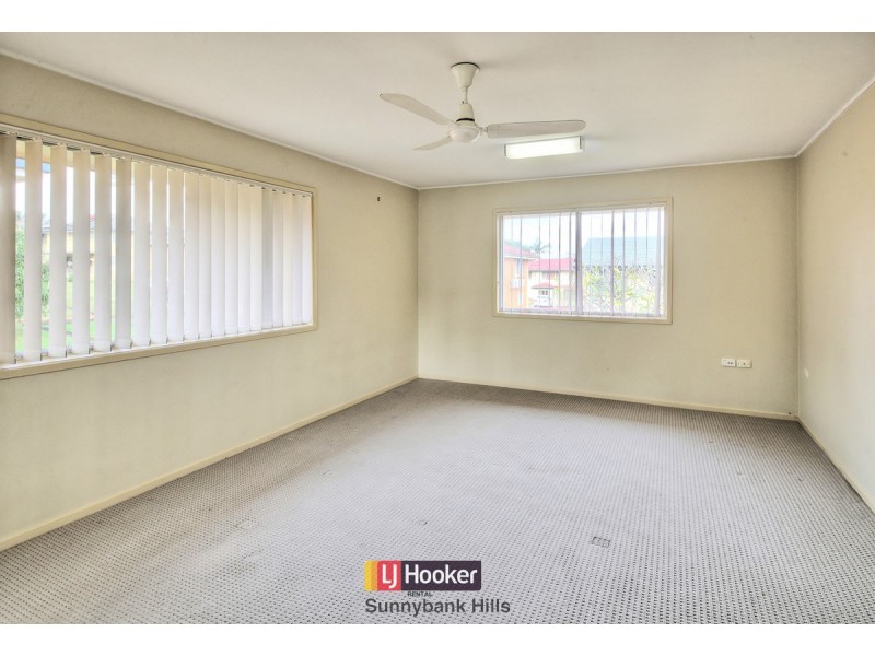 20 Blackwattle Street, Macgregor QLD 4109