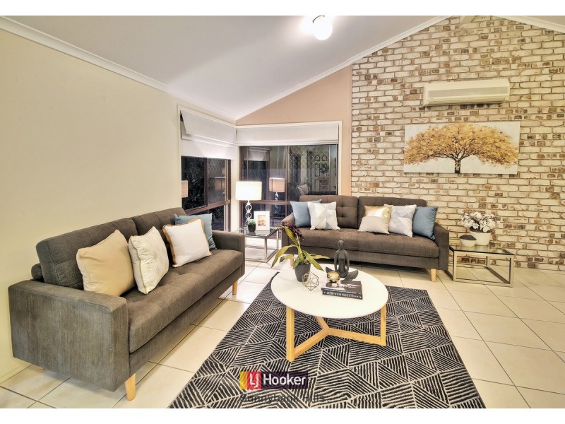 62 Chesterfield Crescent, Kuraby QLD 4112