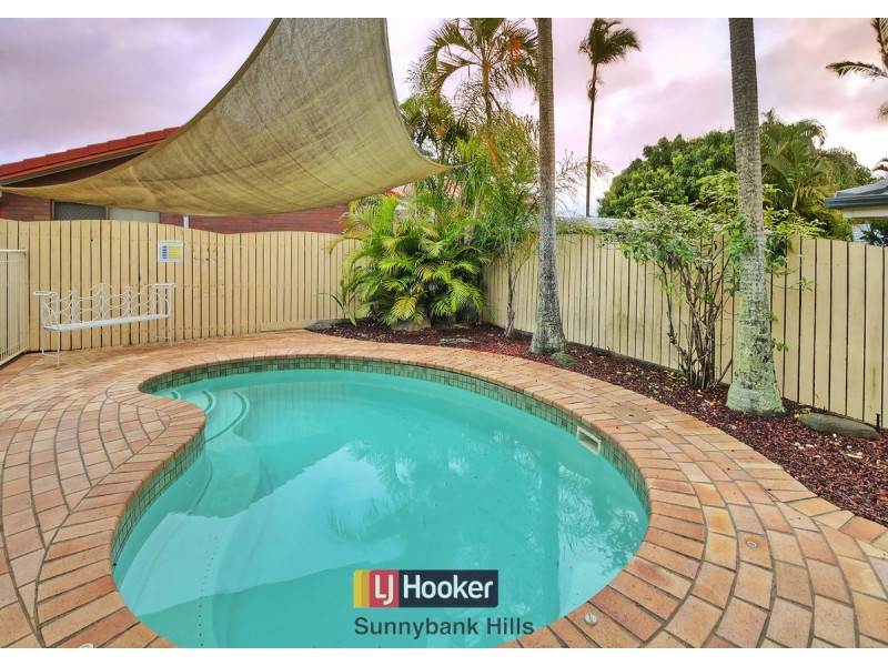 7 Taft Court, Stretton QLD 4116