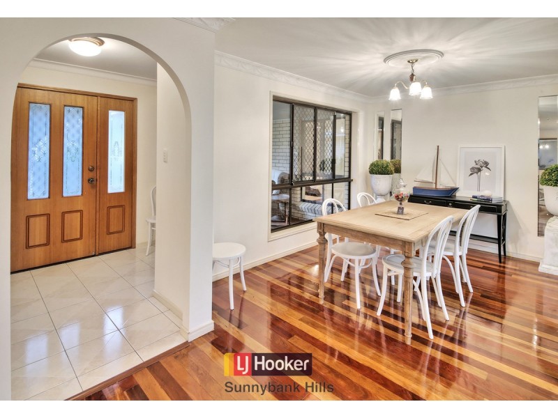 7 Taft Court, Stretton QLD 4116