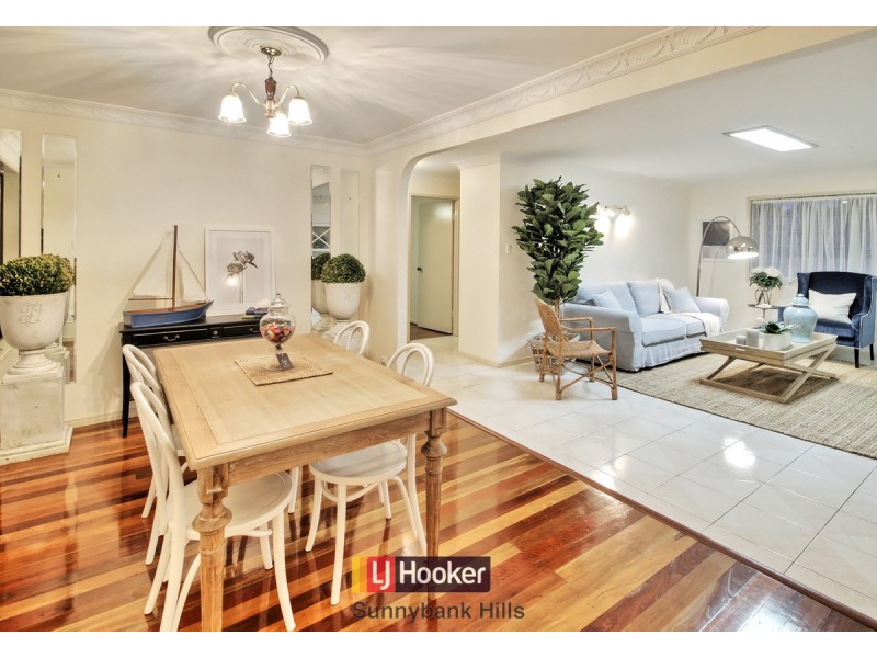 7 Taft Court, Stretton QLD 4116