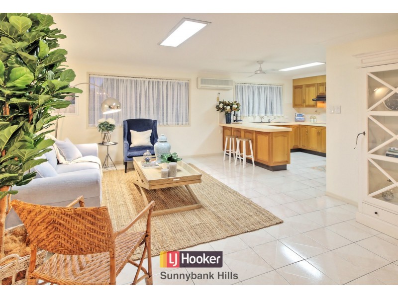 7 Taft Court, Stretton QLD 4116
