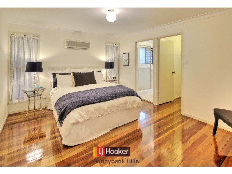 7 Taft Court, Stretton QLD 4116