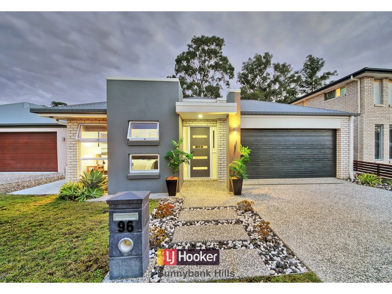 96 Oak Place, Mackenzie QLD 4156