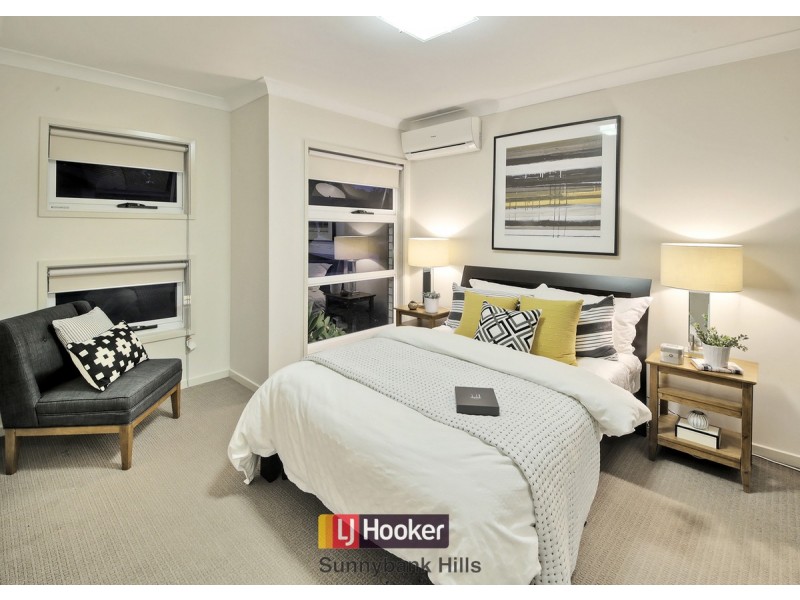 96 Oak Place, Mackenzie QLD 4156