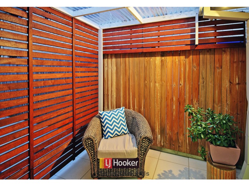 96 Oak Place, Mackenzie QLD 4156