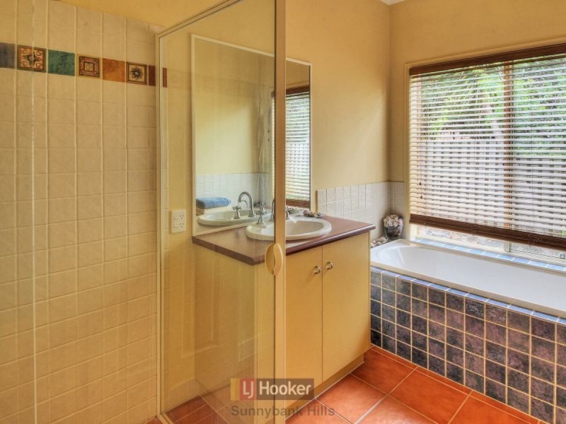 56 Wallum Drive, Parkinson QLD 4115