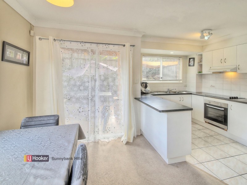 12/18 Swan Lake Crescent, Calamvale QLD 4116