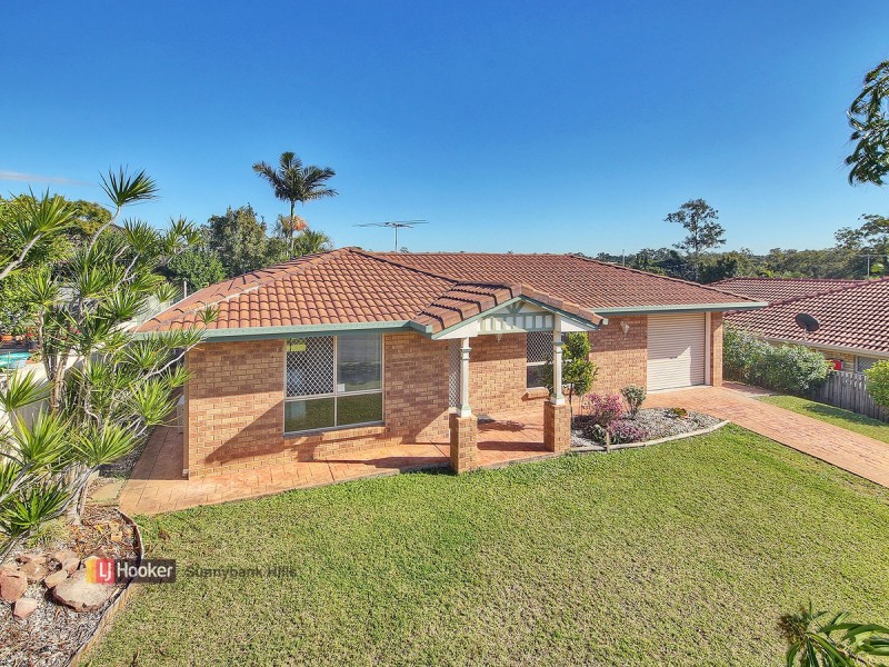 11 Scarlet Oak Place, Calamvale QLD 4116