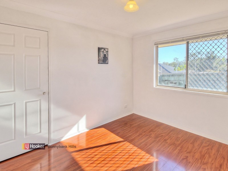 11 Scarlet Oak Place, Calamvale QLD 4116