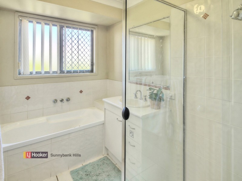 32 Tarra Place, Parkinson QLD 4115