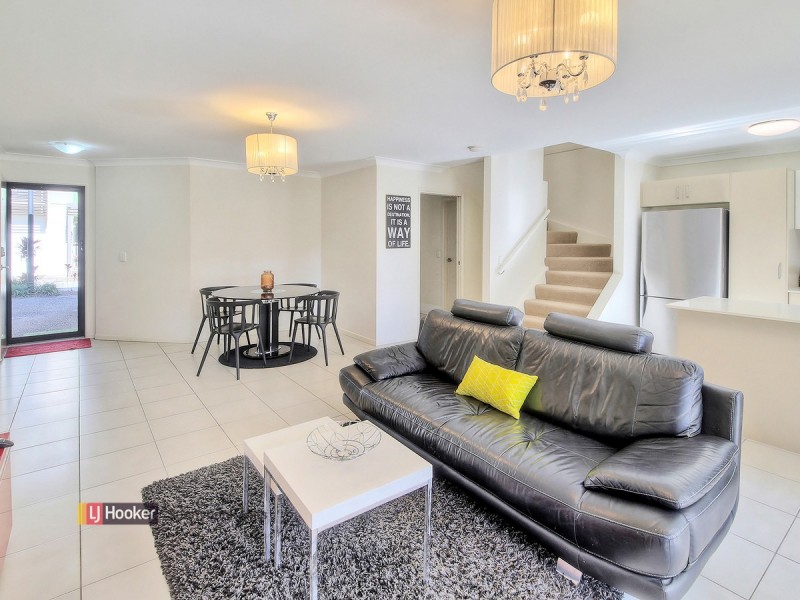 13/2 Diamantina Street, Calamvale QLD 4116