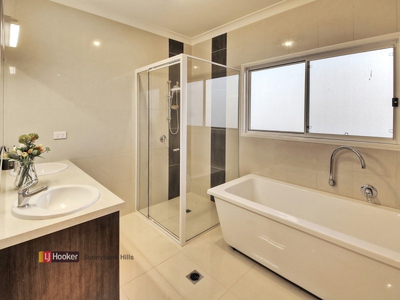 28 Phoenix Street, Rochedale QLD 4123