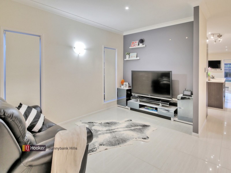 28 Phoenix Street, Rochedale QLD 4123