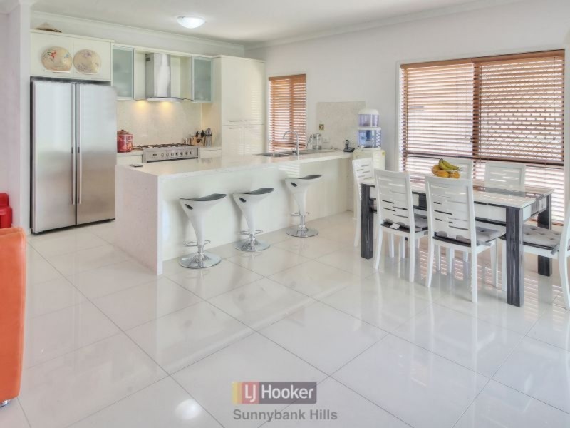 105 Alan Crescent, Eight Mile Plains QLD 4113