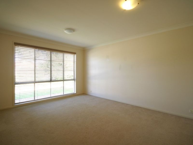 37 Orania Crescent, Calamvale QLD 4116