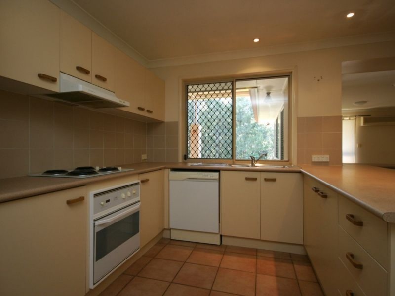 37 Orania Crescent, Calamvale QLD 4116