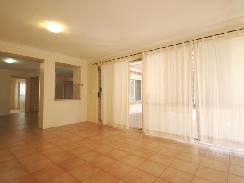 37 Orania Crescent, Calamvale QLD 4116