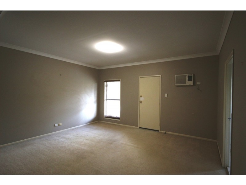 2 Francis Road, Shailer Park QLD 4128