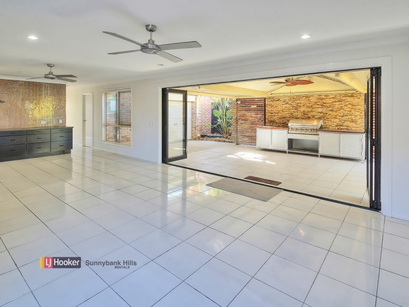 20 Cowper Place, Coopers Plains QLD 4108