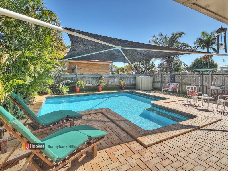 2 Bethany Place, Parkinson QLD 4115