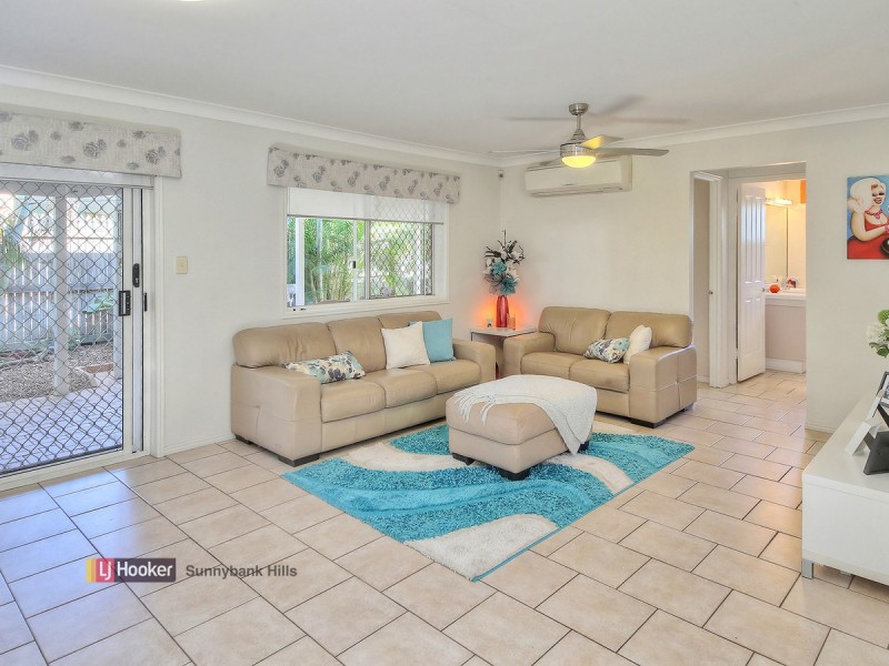 2 Bethany Place, Parkinson QLD 4115