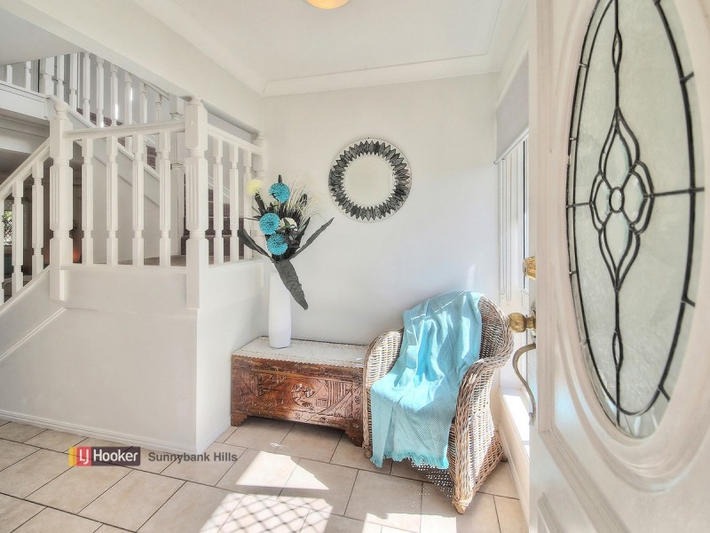 2 Bethany Place, Parkinson QLD 4115