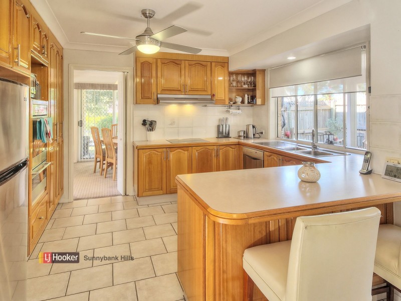 2 Bethany Place, Parkinson QLD 4115