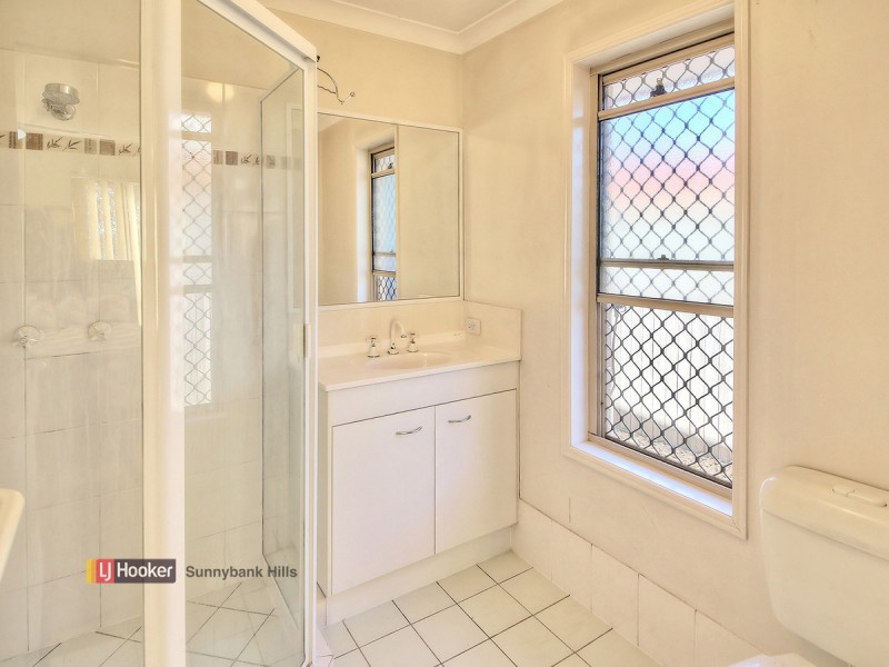 24 Apsley Crescent, Parkinson QLD 4115