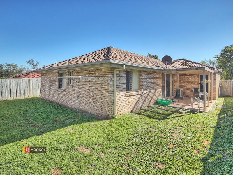 24 Apsley Crescent, Parkinson QLD 4115