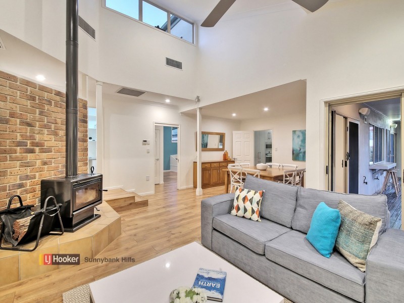 22 Greenland Street, Wishart QLD 4122