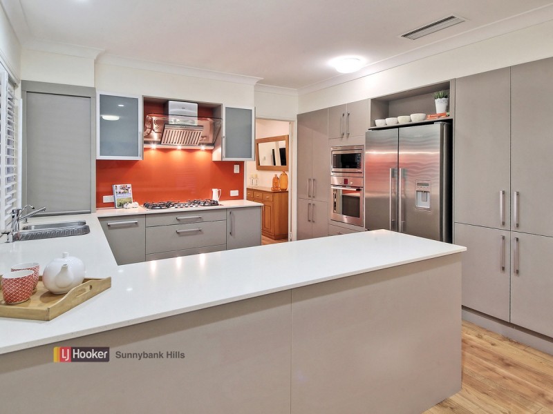 22 Greenland Street, Wishart QLD 4122