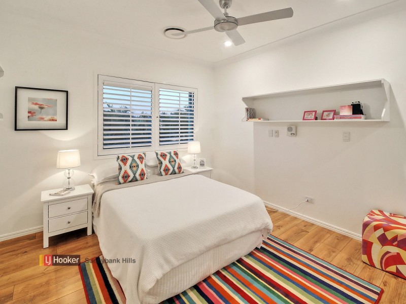 22 Greenland Street, Wishart QLD 4122