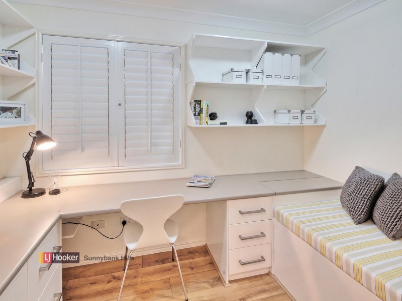 22 Greenland Street, Wishart QLD 4122