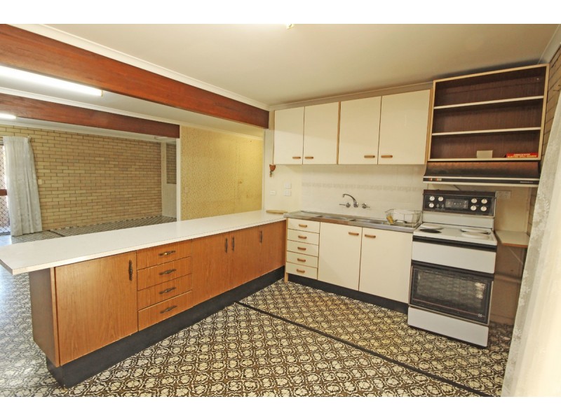 256 Broadwater Road, Mansfield QLD 4122