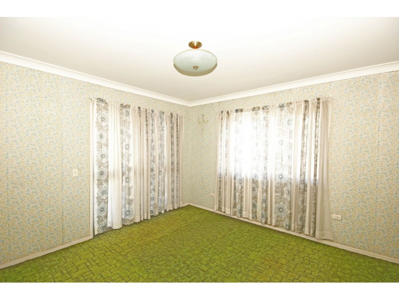 256 Broadwater Road, Mansfield QLD 4122